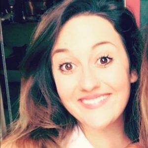 Meet your Posher, Nina